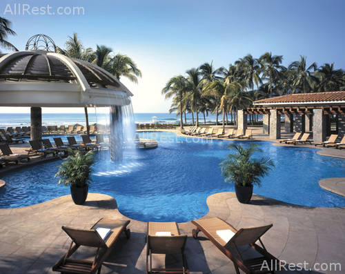 The Fairmont Pierre Marques 11